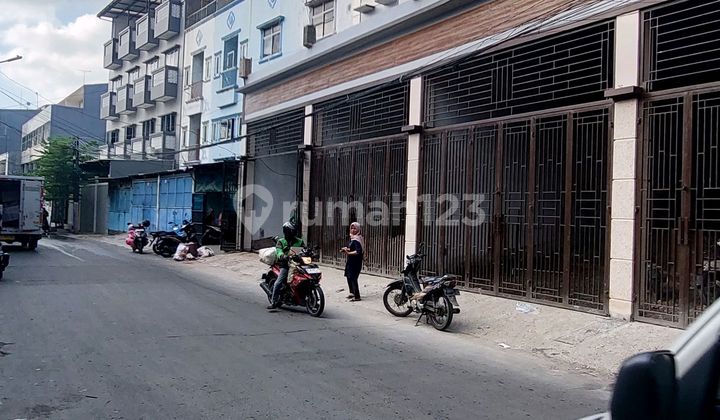 Rukan Jelambar Strategis 4 Lantai Jalan Utama Cocok Untuk Usaha