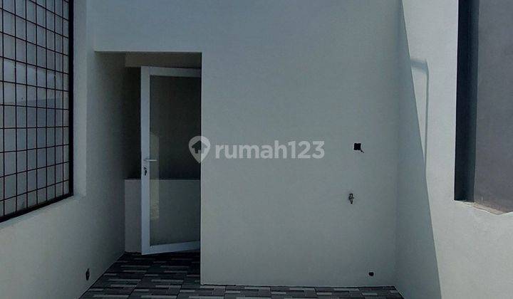 Rumah Taman Ratu 4 Lantai Shm Timur Jalan 2 Mobil 2