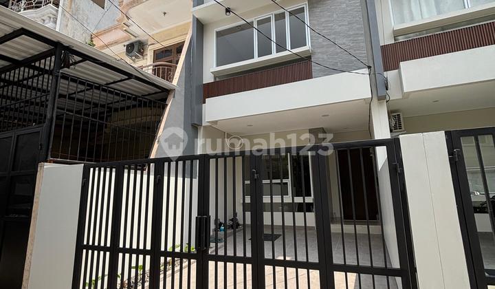 Rumah Baru 3 Lantai Duri Kepa | Modern Tropical Dekat Central Park Cp Cuma 2.35M!