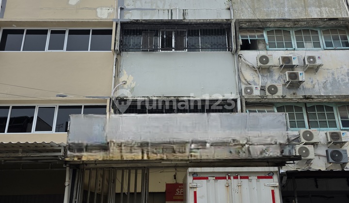 Ruko Mangga Besar 4 Lantai Row Jalan 3 Mobil Hgb Strategis