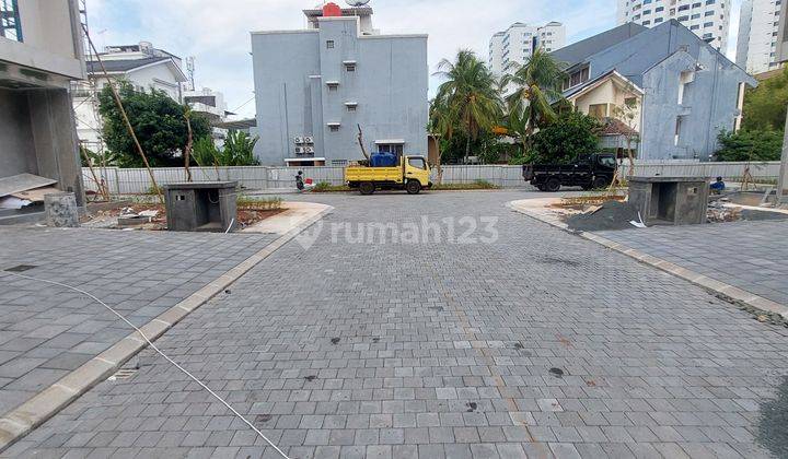 Rumah Pinggir Laut Pantai Mutiara 3.025 Lantai 2