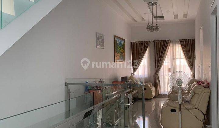 Rumah Tanjung Duren 3 Lantai Shm Bagus Utara 2