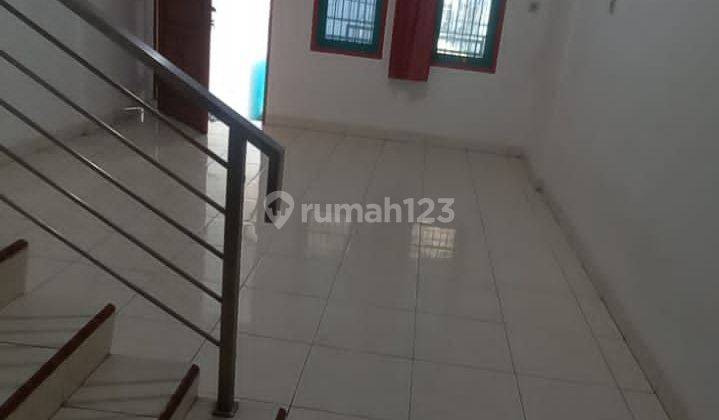 Rumah Teluk Gong 3 Lantai Shm Timur Jalan 2 Mobil 2