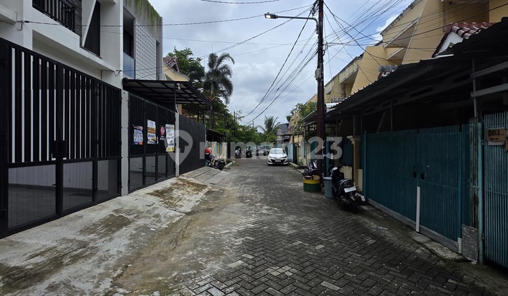 Rumah 3 Lantai Duri Kepa Lt.100.8m2 One Gate 2