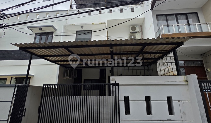 Rumah Green Ville 2.5 Lantai Termurah Rumah Green Ville 2.5 Lantai Termurah