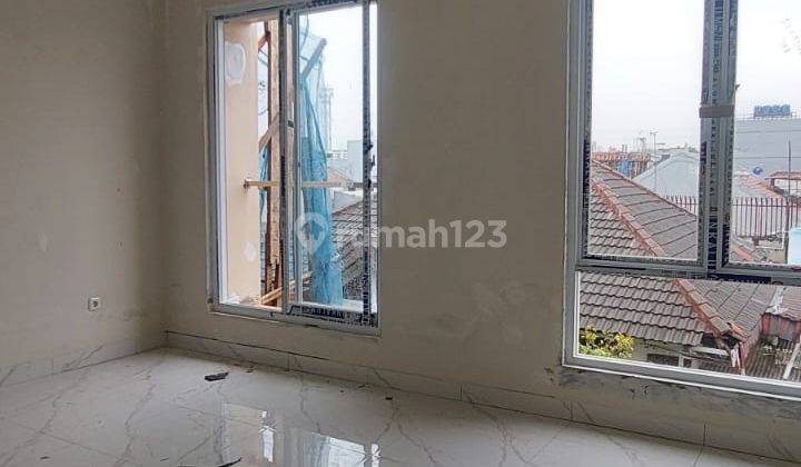 Rumah Grogol 3.75 Lantai Shm Jalan 2 Mobil Hadap Timur 2