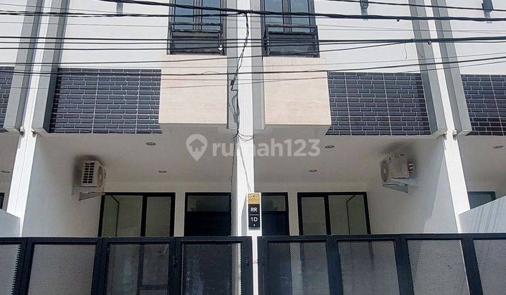 Rumah Taman Ratu Di Jalan Kepa Duri Mas 3 Lantai Shm Barat  1