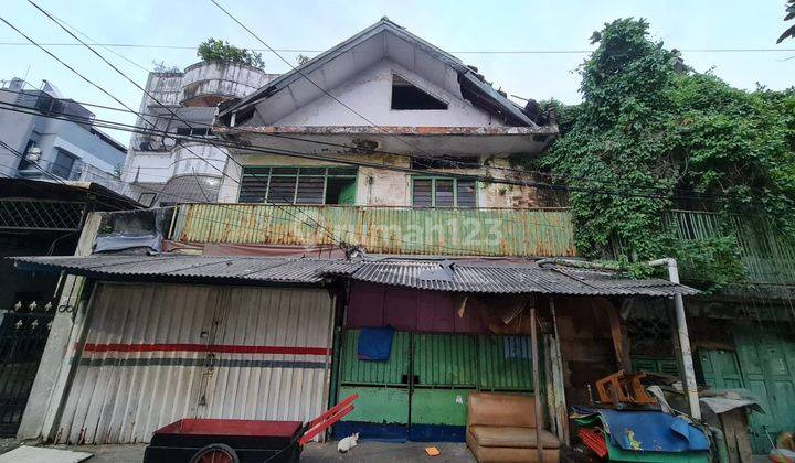 RUMAH DI KEBON JERUK HAYAM WURUK JAKARTA BARAT 1