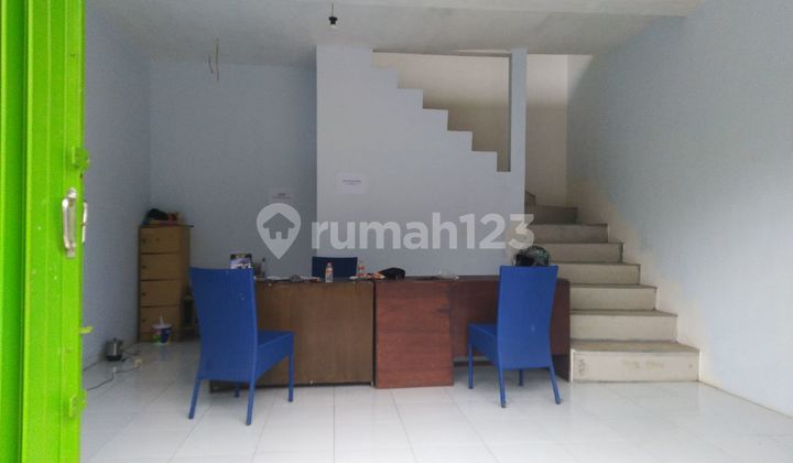 Ruko dua lantai 25 m Ruko di Karangkembang SHM Baru 3
