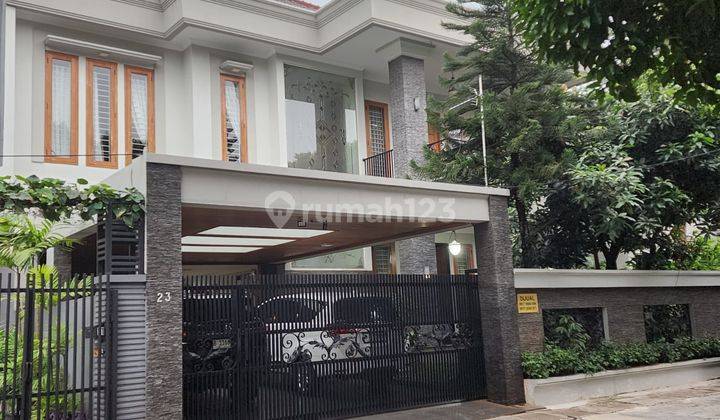 Rumah Lokasi Sangat Strategis di Jakarta Selatan 1