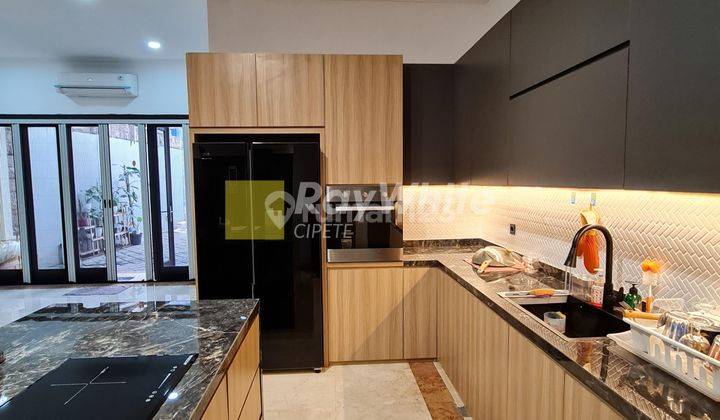 Rumah Bagus Full Furnished di Fatmawati 5