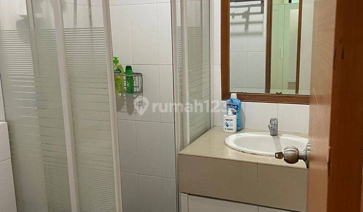 Jual Apartemen Hampton's Park 2 Kamar Tidur 5