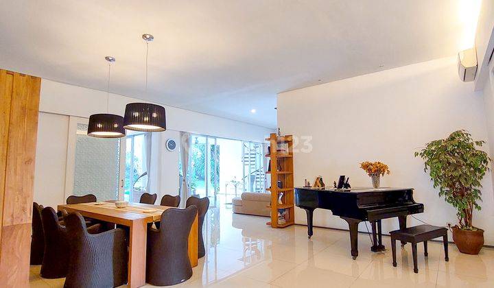 Dijual Rumah Mewah Siap Huni Di Ampera Kemang

 7