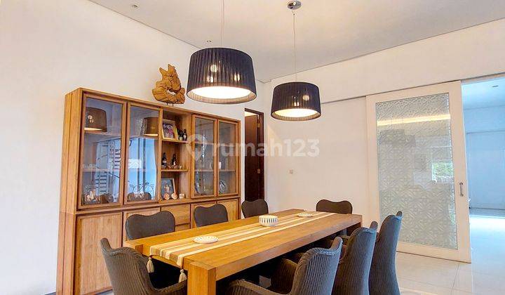 Dijual Rumah Mewah Siap Huni Di Ampera Kemang

 8