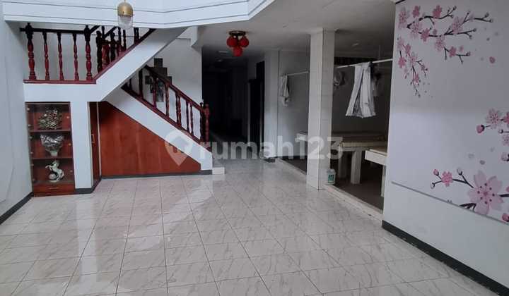 MURAH RUMAH USAHA PUSAT KOTA JALAN THAMRIN DEKAT DR SOETOMO, DIPONEGORO, WR SUPRATMAN, RA KARTINI 2
