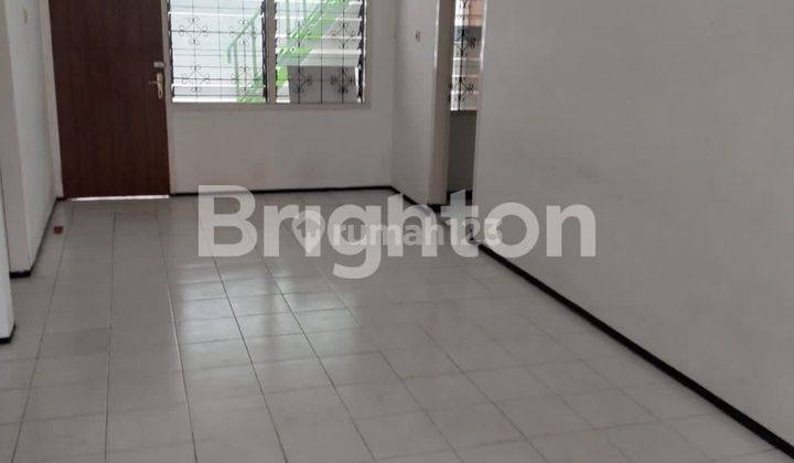 RUMAH SIAP HUNI KLAMPIS SEMOLO DEKAT HOKKY MERR, GALAXY MALL, MANYAR, SEMOLOWARU, DHARMAHUSADA 4