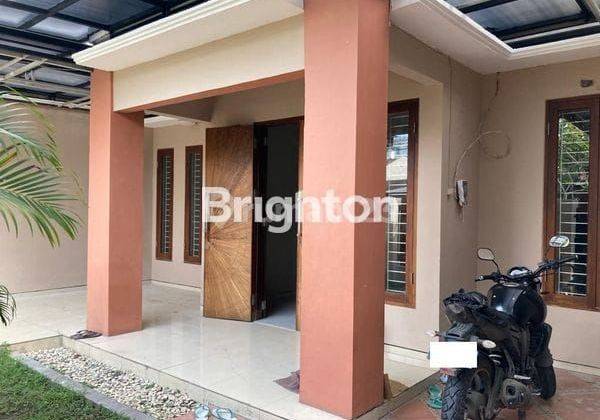 RUMAH KUTISARI INDAH 2 LANTAI MINIMALIS CAKEP DEKAT KAMPUS PETRA, TENGGILIS UBAYA, SIWALANKERTO, JEMURSARI, A YANI 1