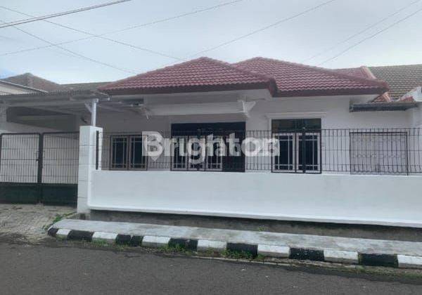 RUMAH BARU RENOV CAKEP SIAP HUNI 1 LANTAI SUTOREJO PRIMA KOMPLEKS ELITE ONE GATE SYSTEM DEKAT RAYA MULYOSARI, KENJERAN, ITS, UNAIR, DHARMAHUSADA, GALAXY MALL, KERTAJAYA, MANYAR 1