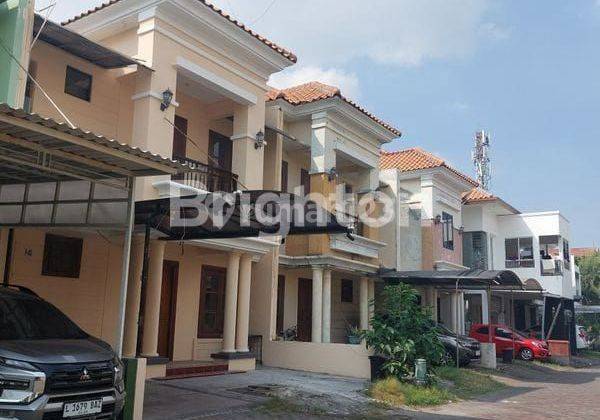 RUMAH BAGUS SIAP HUNI 2 LANTAI JEMURSARI REGENCY ONE GATE SYSTEM, DEKAT RAYA PRAPEN, KENDANGSARI, TENGGILIS UBAYA, RUNGKUT SIER, PANJANG JIWO, PLAZA MARINA MARGOREJO, SIDOSERMO, ROYAL PLAZA KETINTANG, A YANI 1