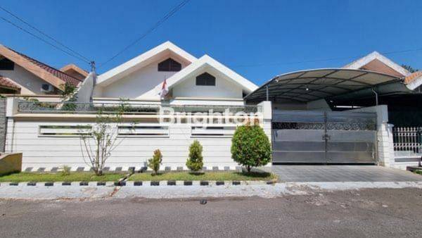 Rumah Terawat Furnish Row 3 Mobil Dharmahusada, Tengah Kota Dekat Kertoarjo, Wisma Mukti, Klampis, Kertajaya Indah, Merr Galaxy Mall, Unair, Pakuwon City, Manyar, Gubeng 1