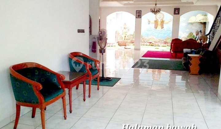 2 Lantai, di Sunter, 2 Lantai, di Sunter,