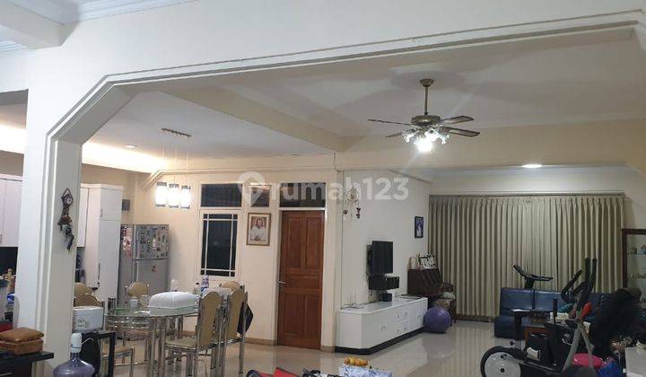 Dijual Ruko  3.5  lantai  di Jl. Setiabudi Mainroad Bandung
 1