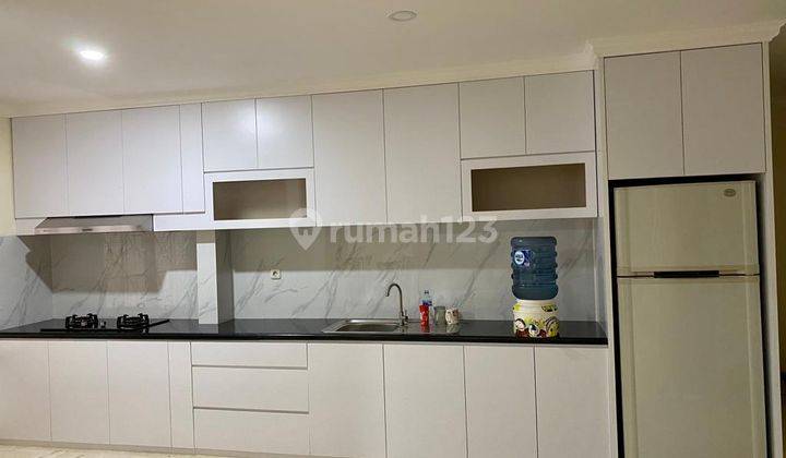 Disewakan Rumah  di Taman Mediterranean Lippo Karawaci Tangerang 6