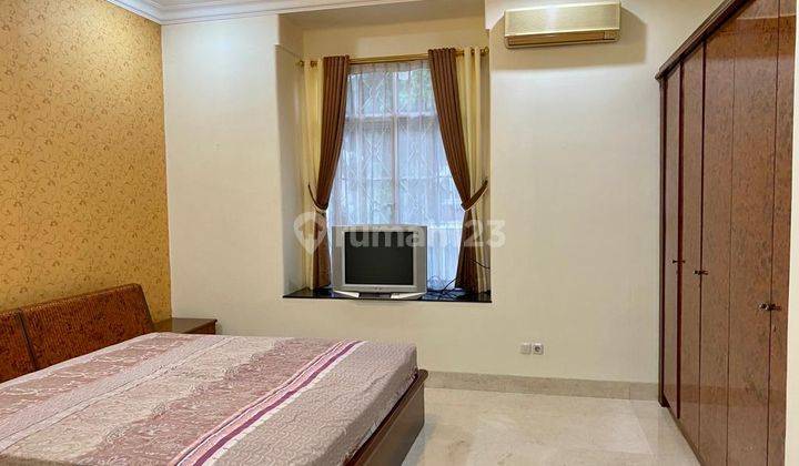 Disewakan Rumah  di Taman Mediterranean Lippo Karawaci Tangerang 10