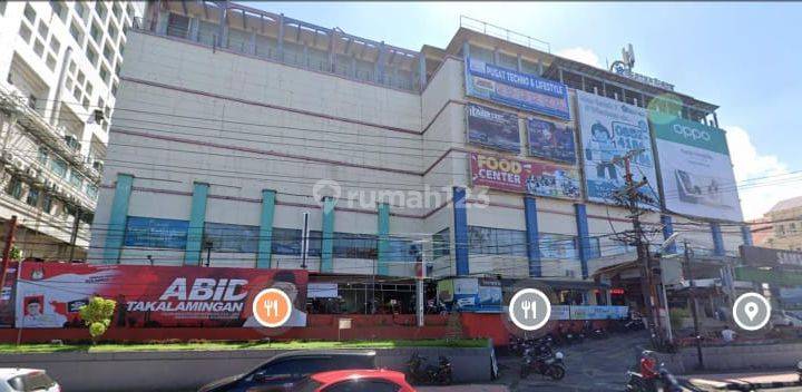 Tempat Usaha Dalam Petokoan Ramai  1
