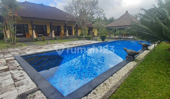 Di Jual Rumah semi Villa butuh uang cepat