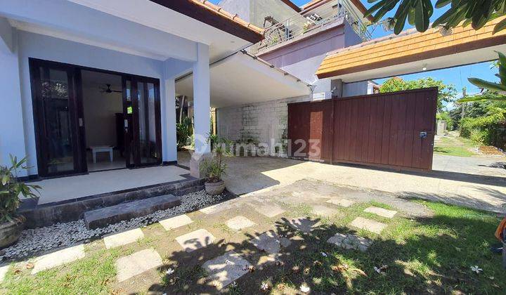 Renon Rumah 2nd floor house for sale 1