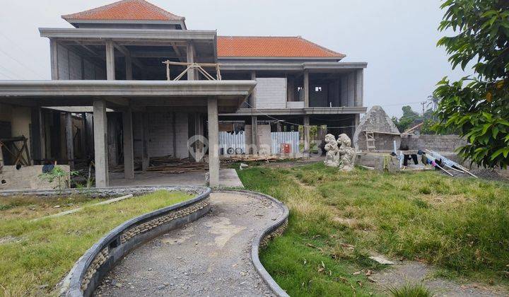 Di Jual Tanah Bonus Bangunan Villa Lantai 2 Shm 1