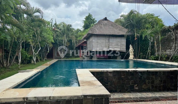 Beachside Villa For Sale Beachside Villa For Sale