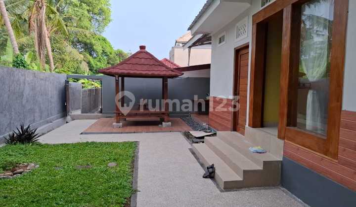 Saba Beach House Big Garden 2