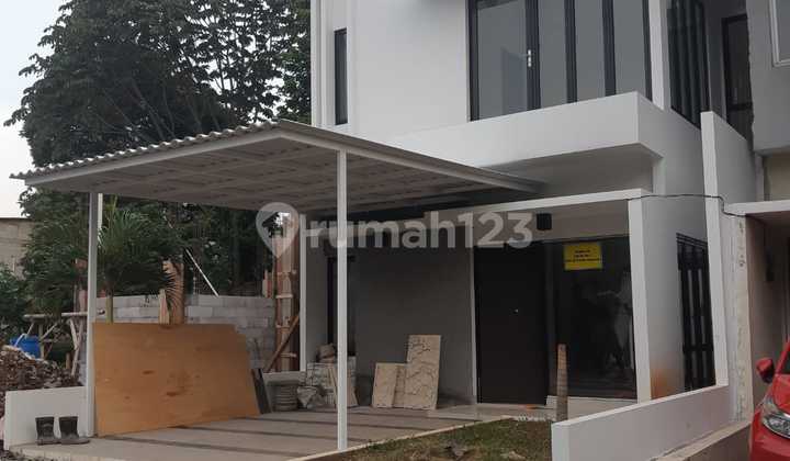 Rumah 2 Lantai Dengan Row Jalan Dua Mobil di Dekat Tol Cibubur Cimanggis Jatikarya 1