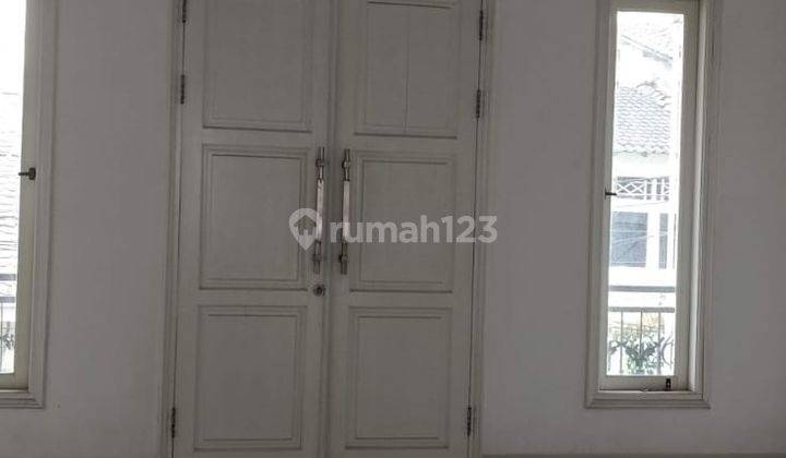 Rumah Minimalis 2 Lantai di Menteng Dalam Jakarta Selatan  2