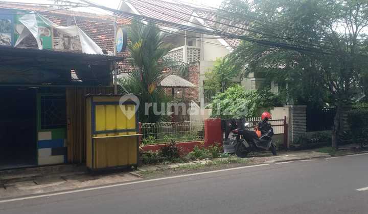 Di Pinggir Jalan Raya (Harga Under Market Price+Cocok untuk Rumah Kos)