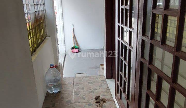 Rumah 2 Lantai Bagus Siap Huni di Villa Bintaro Indah, Tangerang Selatan 1