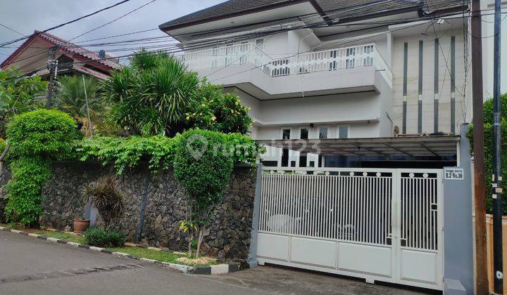 Dijual Rumah 2 Lantai Bagus Full Furnished Kebayoran Lama Jakarta Selatan 1