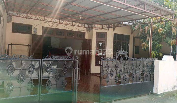 Rumah Siap Huni Asri di Jalan Wadas. Pondok Gede Bekasi 1