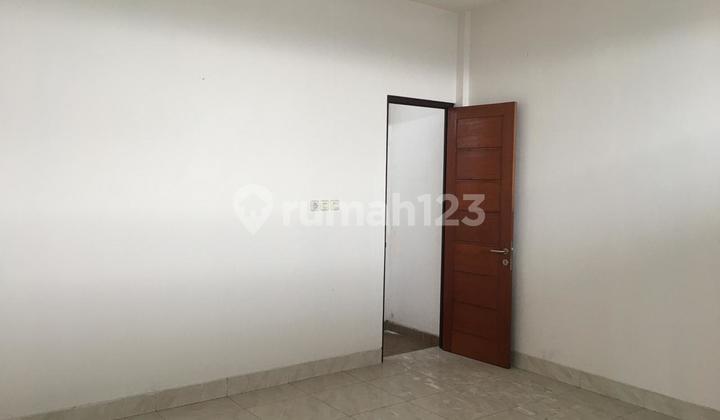 Luxury 5+1 Bedroom House, Spacious Garden, Strategic Location in Setrasari Bandung – Price 21 Billion, lnk 2