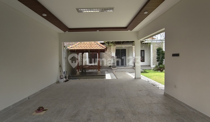 Semi Villa House for Sale in Renon Area - South Denpasar 2