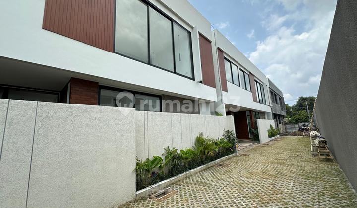 Dijual Villa Dikawasan Jl Kertalangu-Denpasar Timur Dijual Villa Dikawasan Jl Kertalangu-Denpasar Timur
