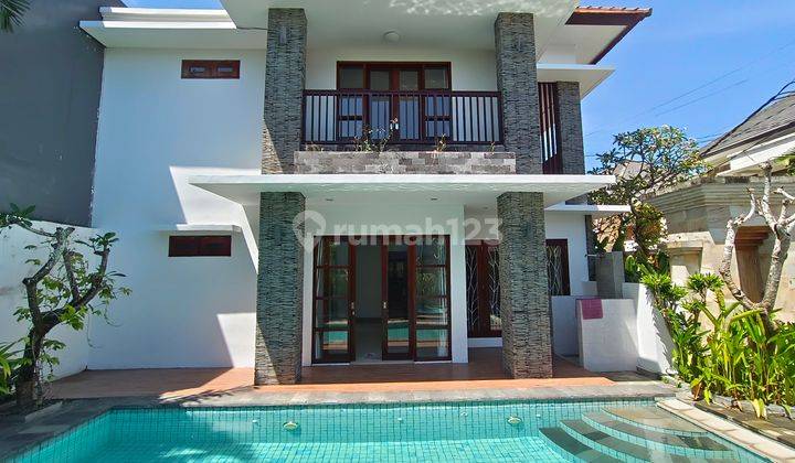 Disewakan Rumah Semi Furnised Di kawasan perumahan cluter di pemogan - Denpasar Selatan  1