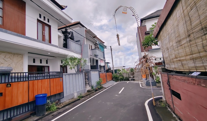 Disewakan Rumah Semi Furnished Dikawasan Gatsu Timur 2