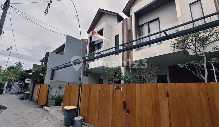 Dijual Rumah Dikawasan Jl. Tukad Balian -Renon Dijual Rumah Dikawasan Jl. Tukad Balian -Renon