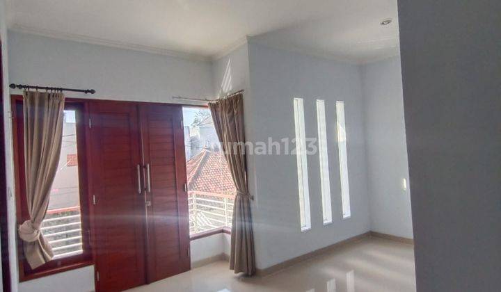 Disewakan Rumah Semi Furnised Di Kawasan Renon - Denpasar Selatan 2