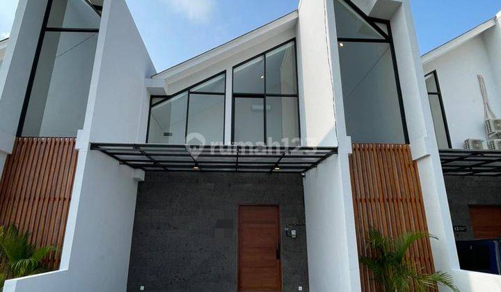 Disewakan Villa Baru Di Kawasan Seminyak 1