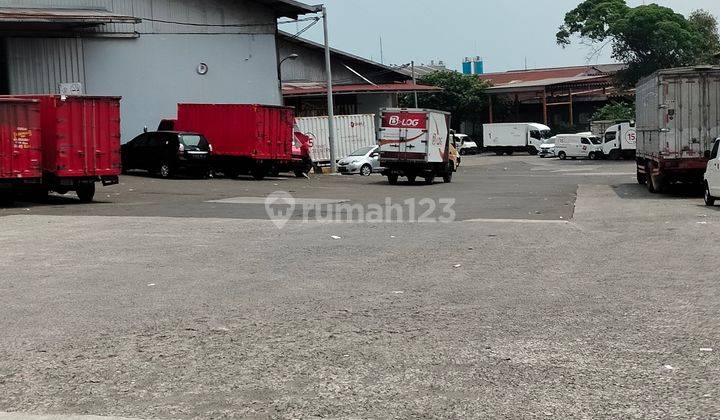 Gudang Bagus di Pinggir Jalan Raya Tangerang Dekat Akses Tol 2