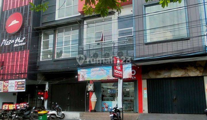 Ruko Paling Ramai di Perumnas Karawaci 3 Lantai 1